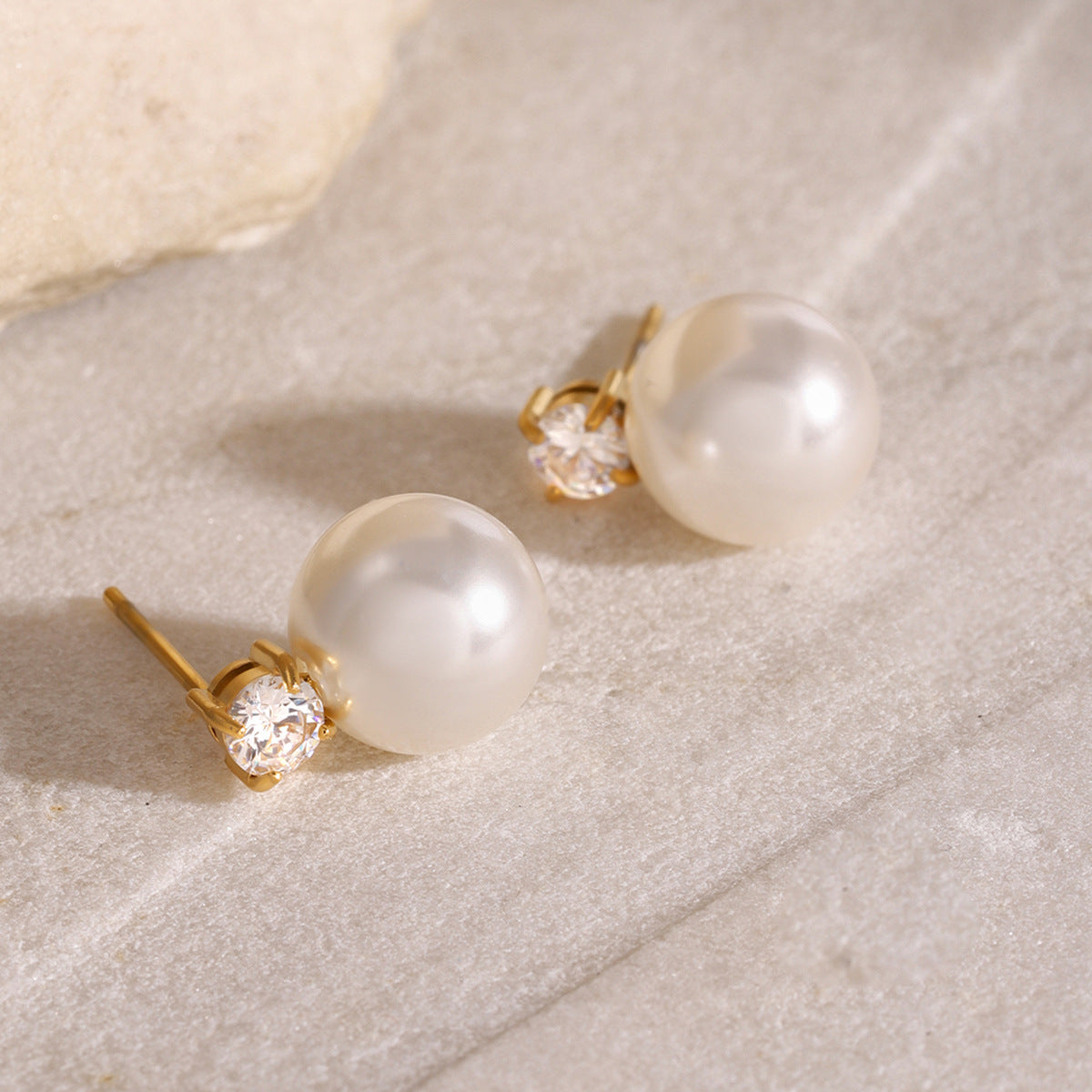 Gold Minimal Earrings